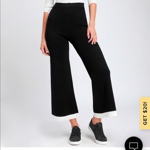 Lulu’s Black and White Block Wide Leg Crop Pant
